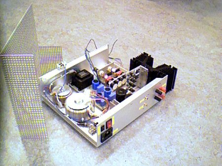 a hybrid amp using coupling capacitors